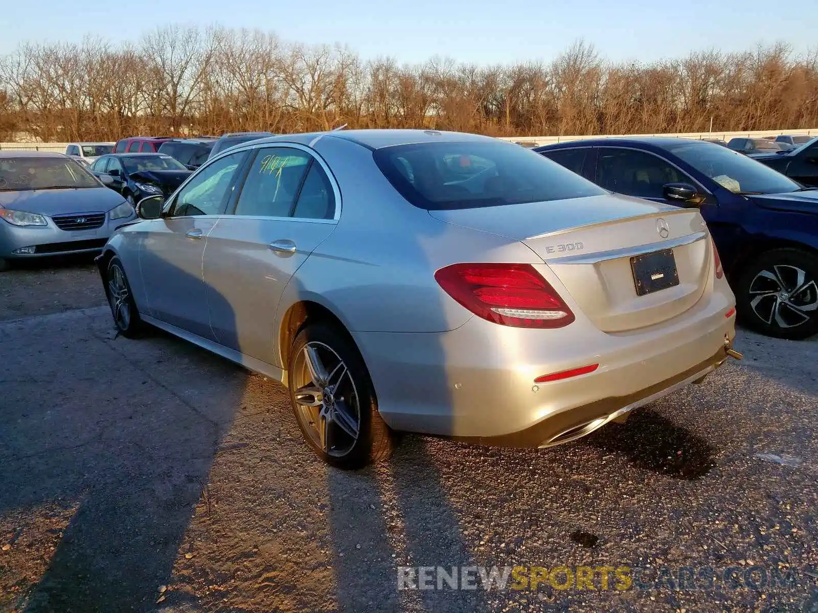 3 Photograph of a damaged car WDDZF4KB6KA489597 MERCEDES-BENZ E CLASS 2019