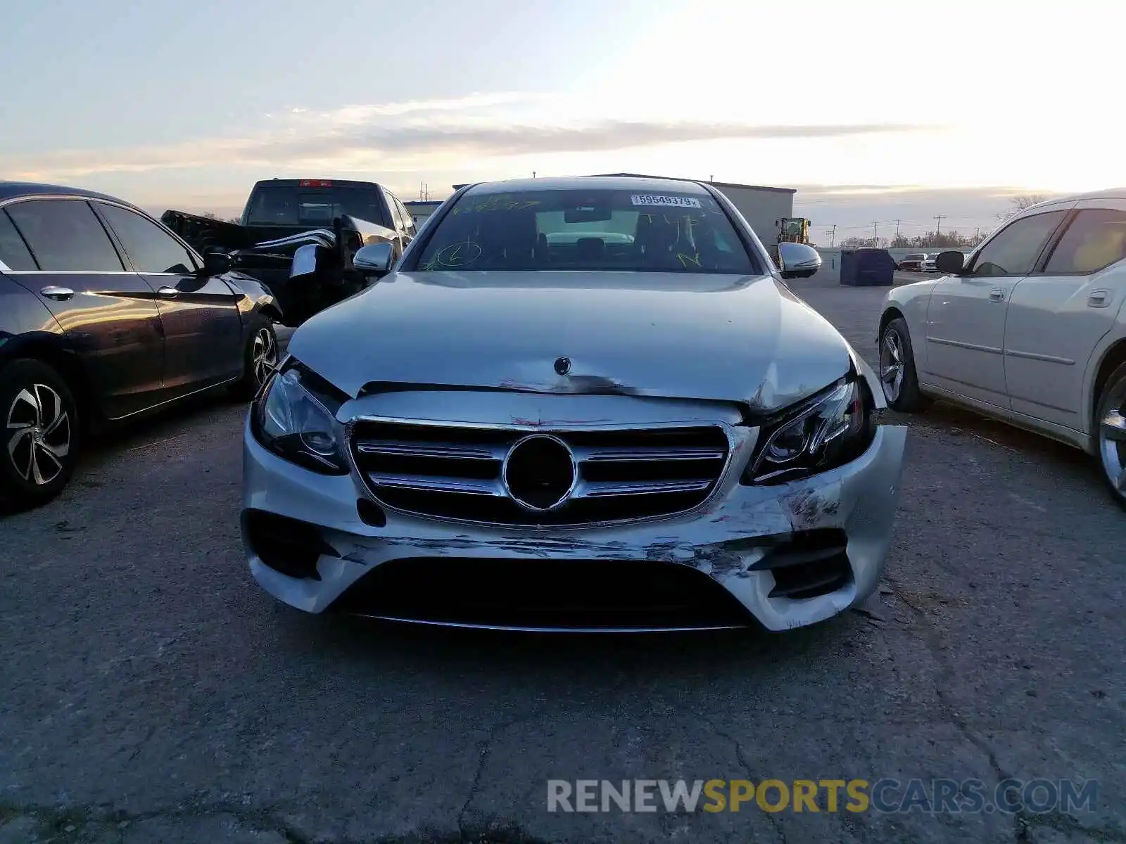 9 Photograph of a damaged car WDDZF4KB6KA489597 MERCEDES-BENZ E CLASS 2019