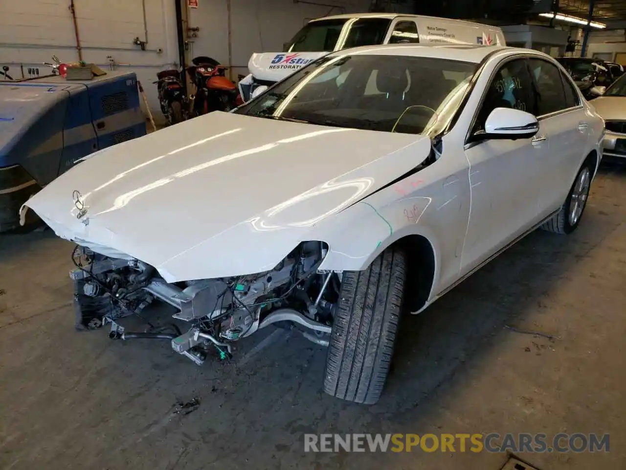 2 Photograph of a damaged car WDDZF4KB6KA544663 MERCEDES-BENZ E-CLASS 2019