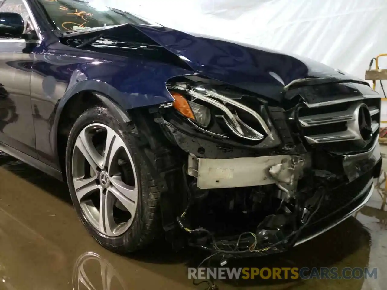 9 Photograph of a damaged car WDDZF4KB6KA557333 MERCEDES-BENZ E-CLASS 2019