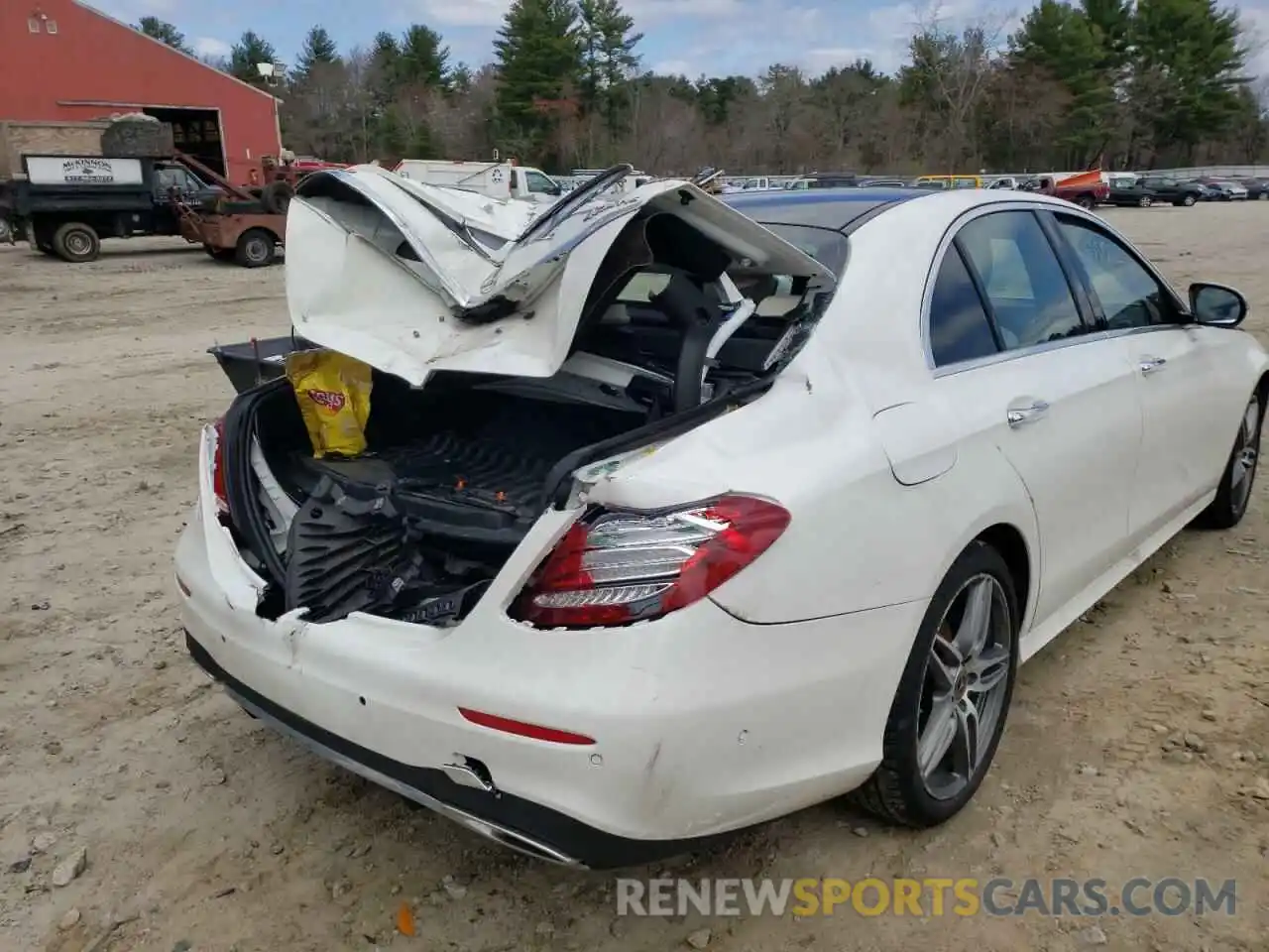 4 Photograph of a damaged car WDDZF4KB6KA579879 MERCEDES-BENZ E-CLASS 2019