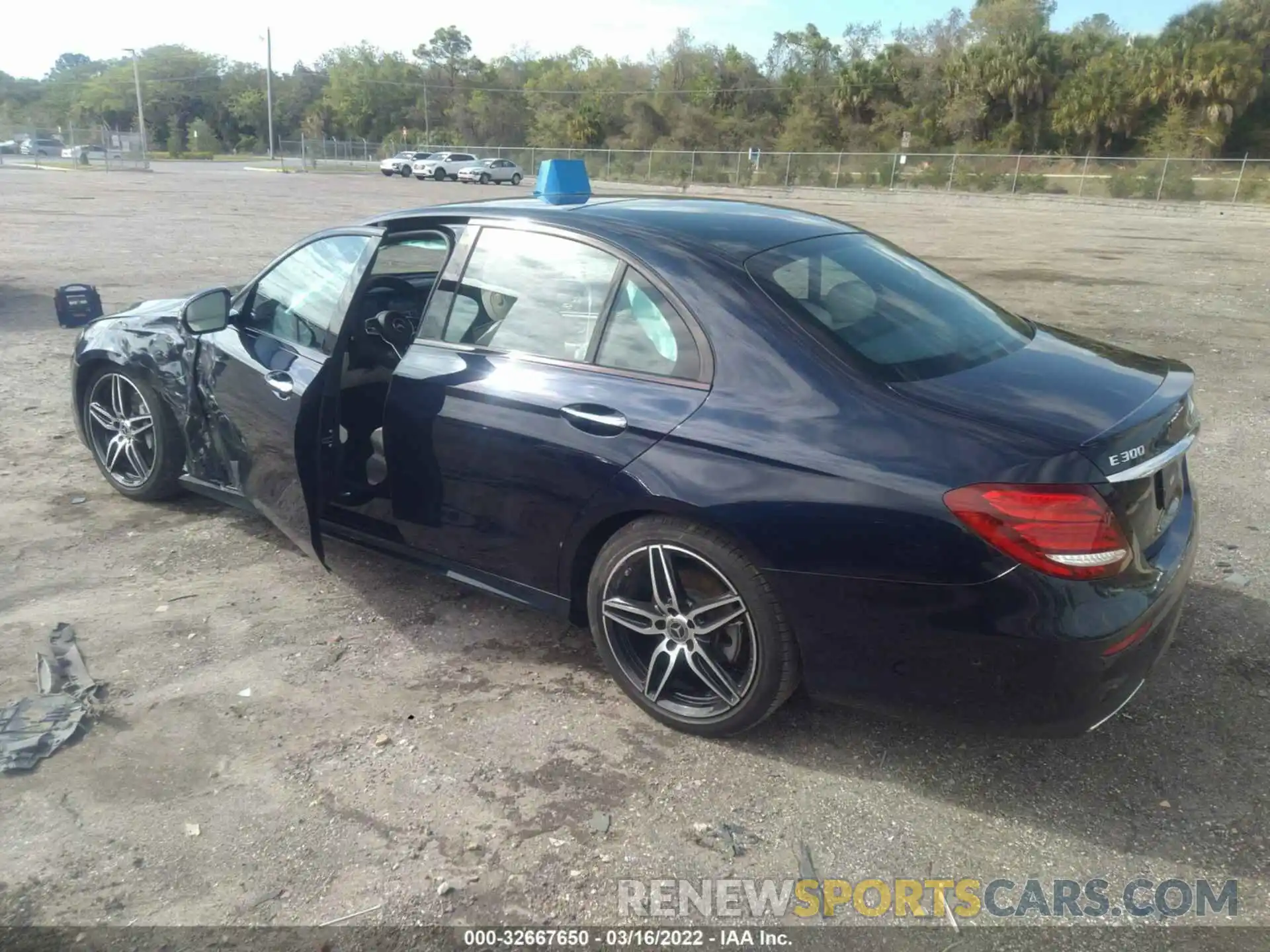 3 Photograph of a damaged car WDDZF4KB6KA588856 MERCEDES-BENZ E-CLASS 2019