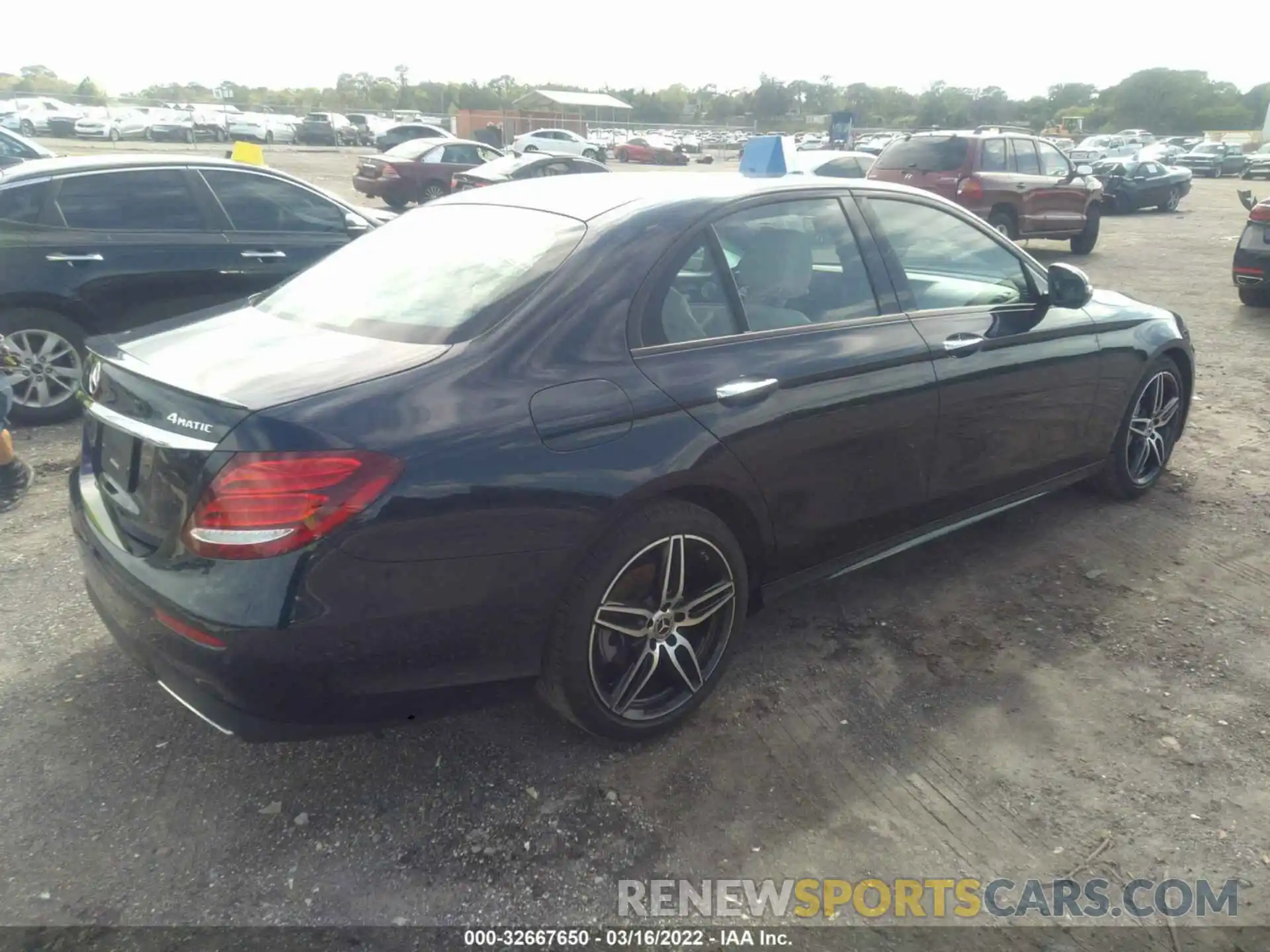 4 Photograph of a damaged car WDDZF4KB6KA588856 MERCEDES-BENZ E-CLASS 2019