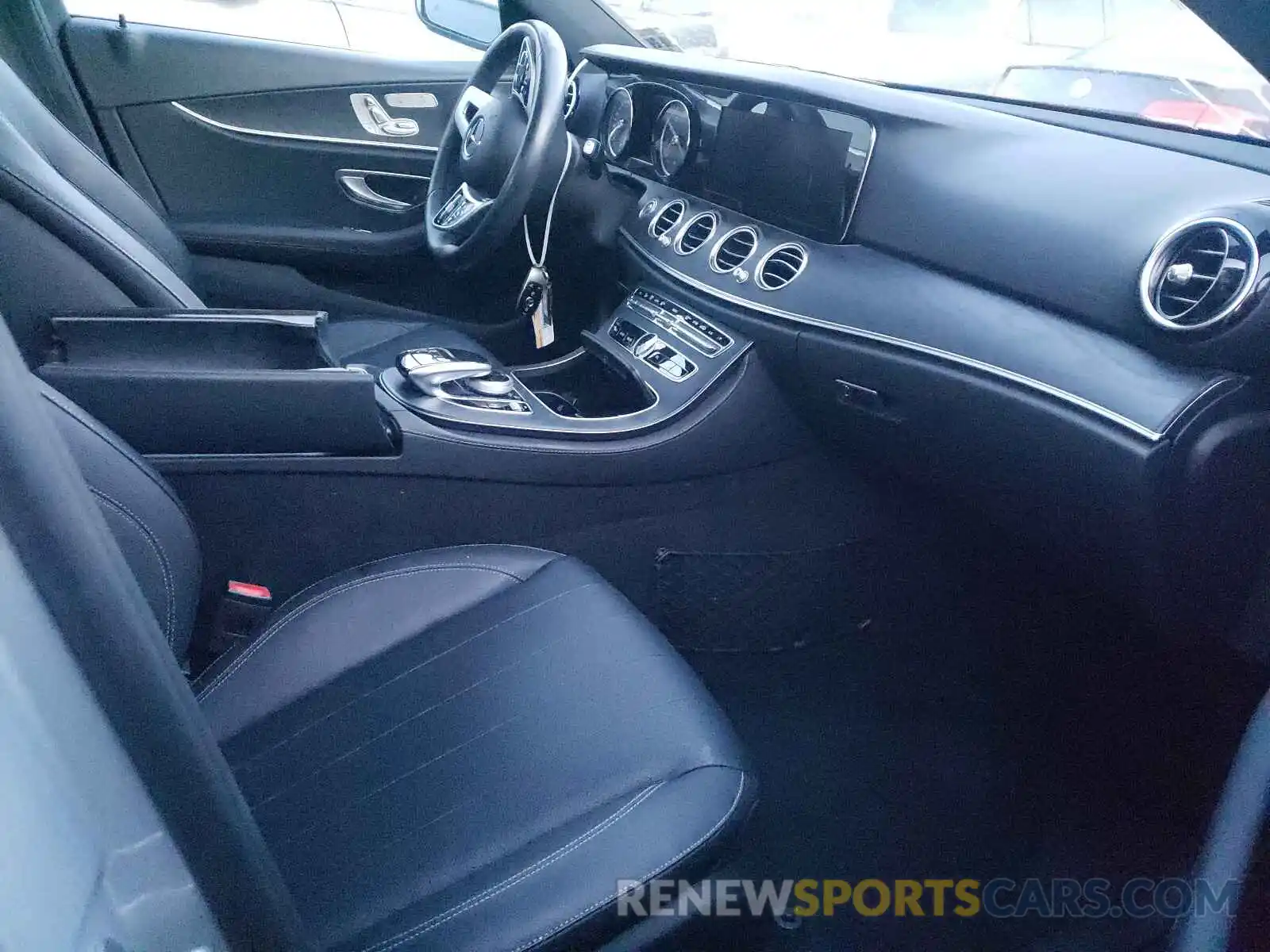 5 Photograph of a damaged car WDDZF4KB6KA607454 MERCEDES-BENZ E-CLASS 2019