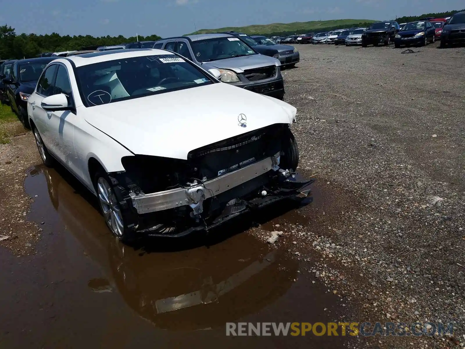 1 Photograph of a damaged car WDDZF4KB6KA662437 MERCEDES-BENZ E CLASS 2019