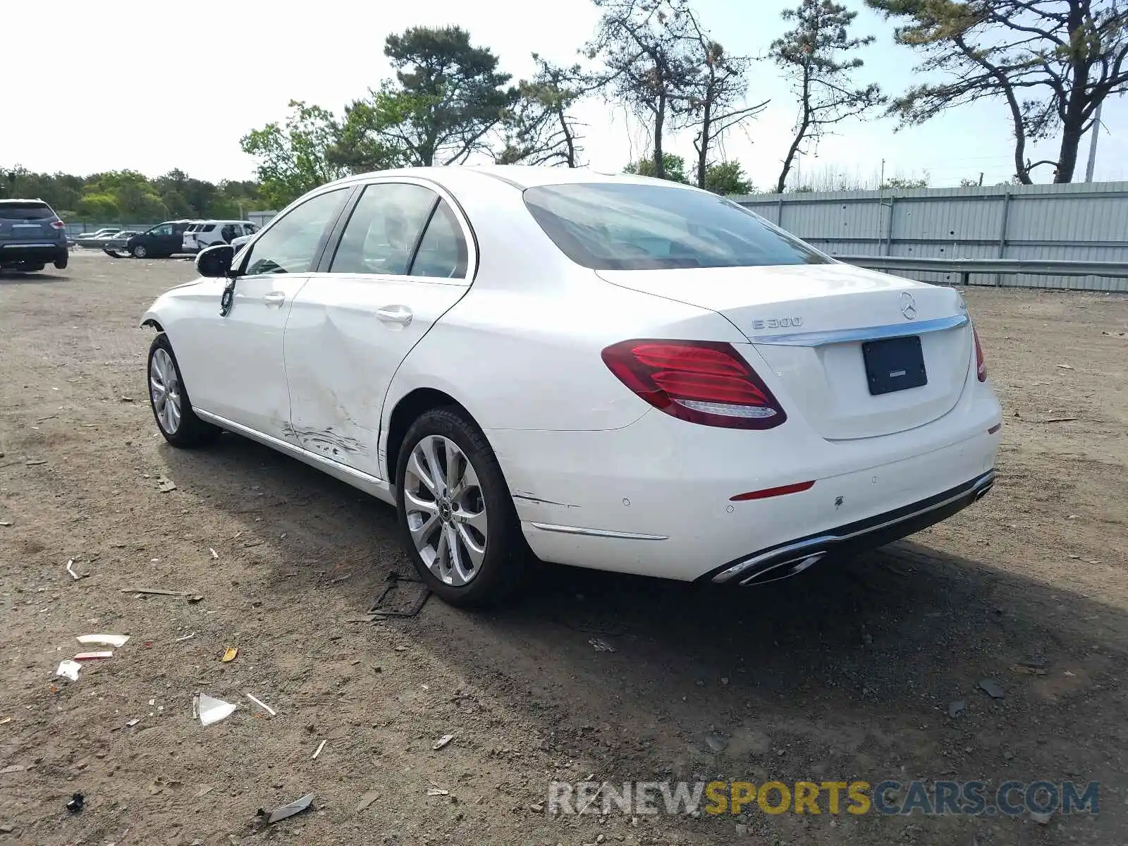 3 Photograph of a damaged car WDDZF4KB6KA662437 MERCEDES-BENZ E CLASS 2019