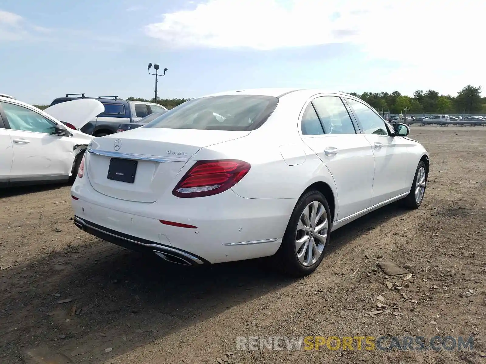 4 Photograph of a damaged car WDDZF4KB6KA662437 MERCEDES-BENZ E CLASS 2019