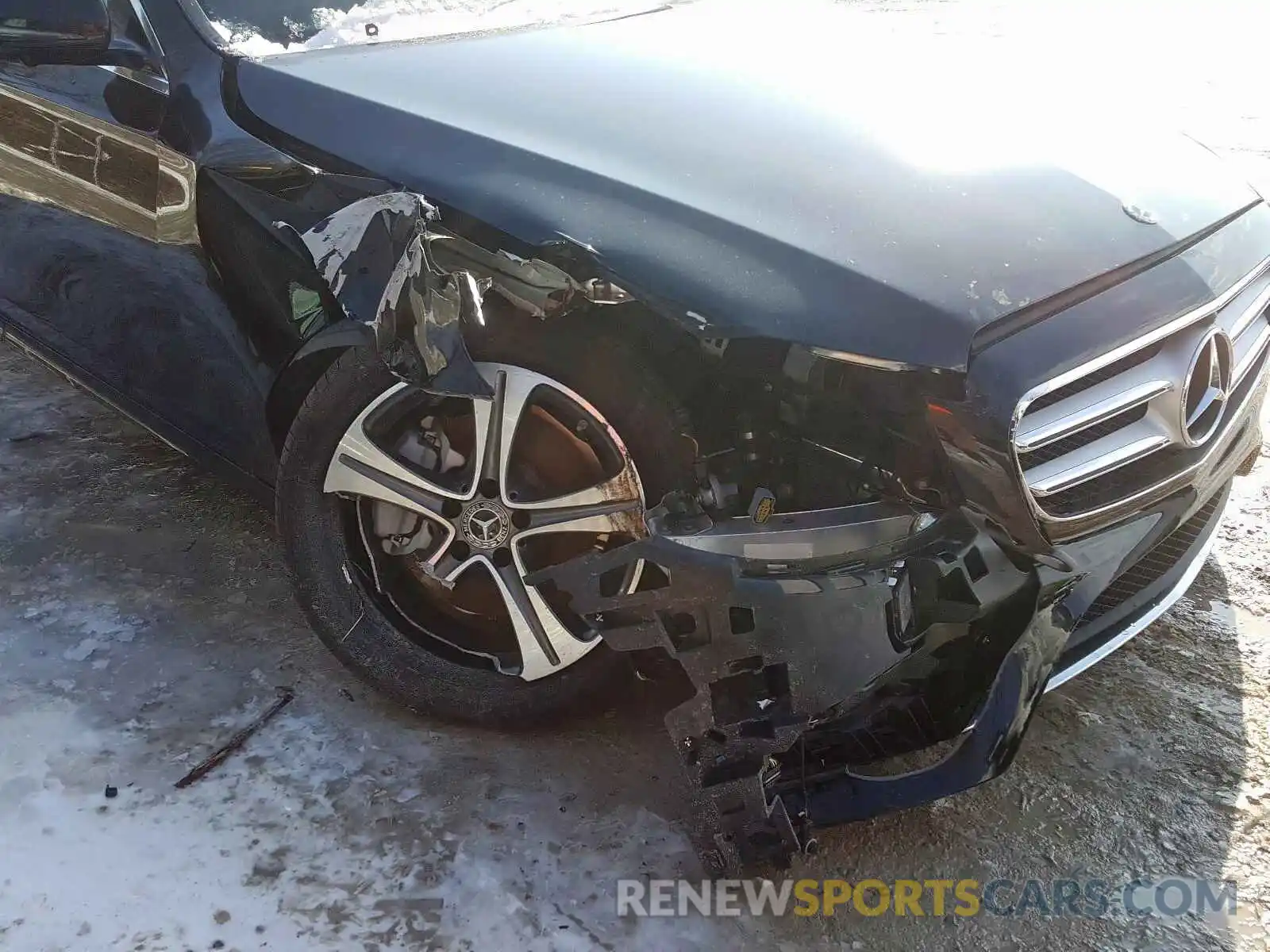 9 Photograph of a damaged car WDDZF4KB6KA670117 MERCEDES-BENZ E CLASS 2019