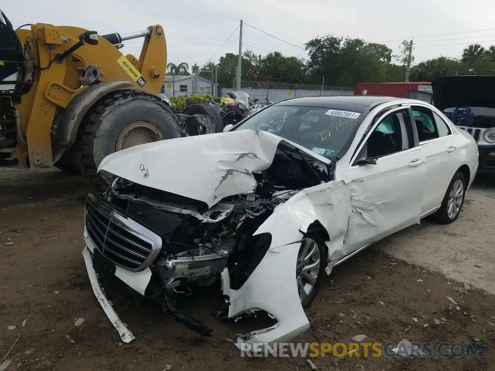 2 Photograph of a damaged car WDDZF4KB7KA515236 MERCEDES-BENZ E CLASS 2019