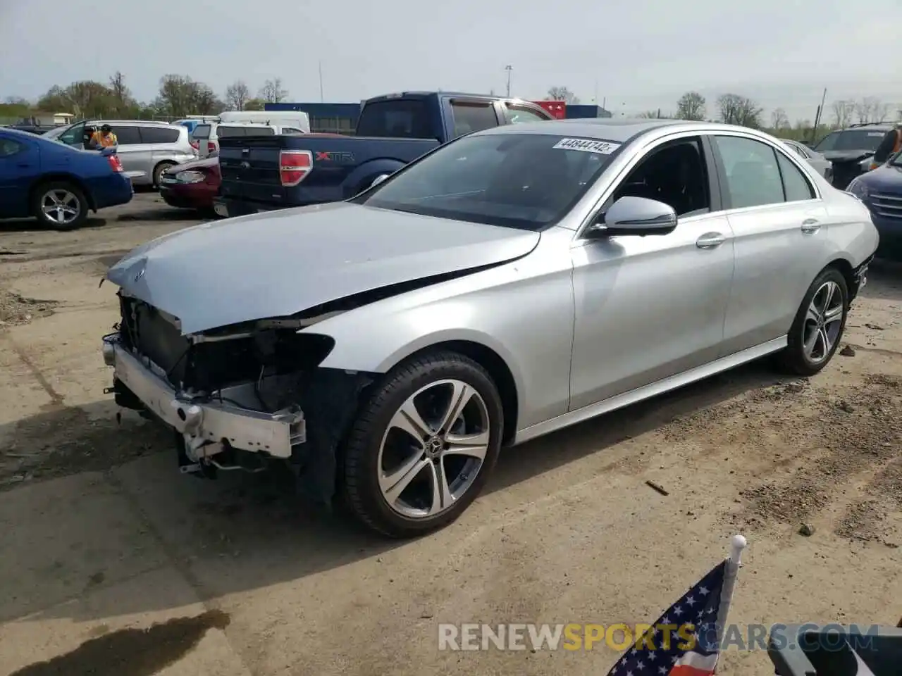 2 Photograph of a damaged car WDDZF4KB7KA549709 MERCEDES-BENZ E-CLASS 2019