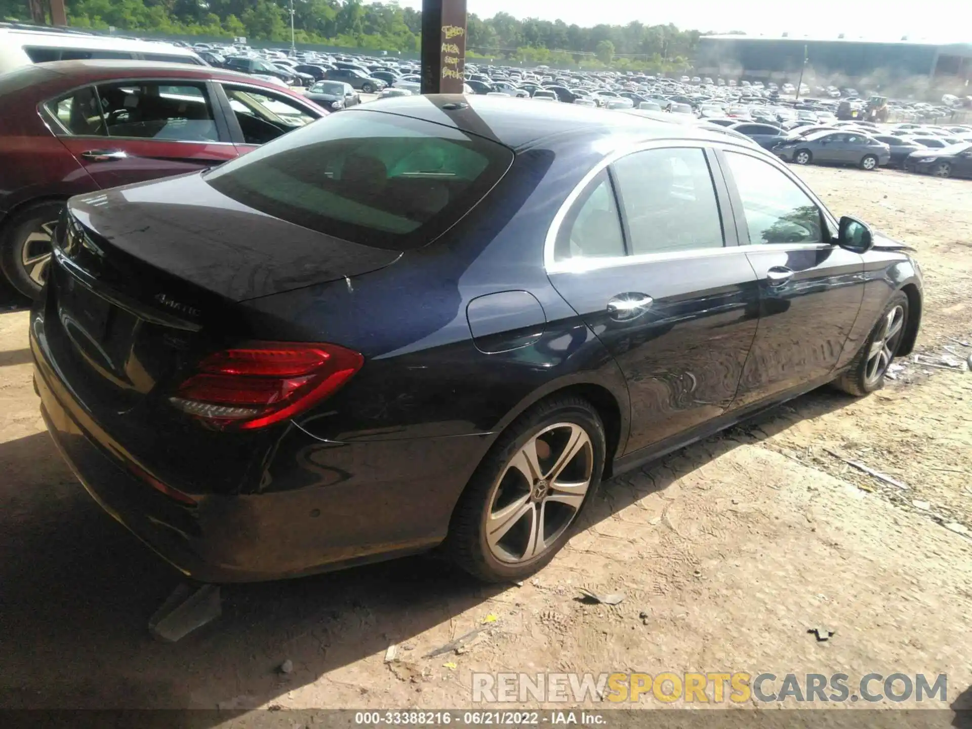 4 Photograph of a damaged car WDDZF4KB7KA557762 MERCEDES-BENZ E-CLASS 2019