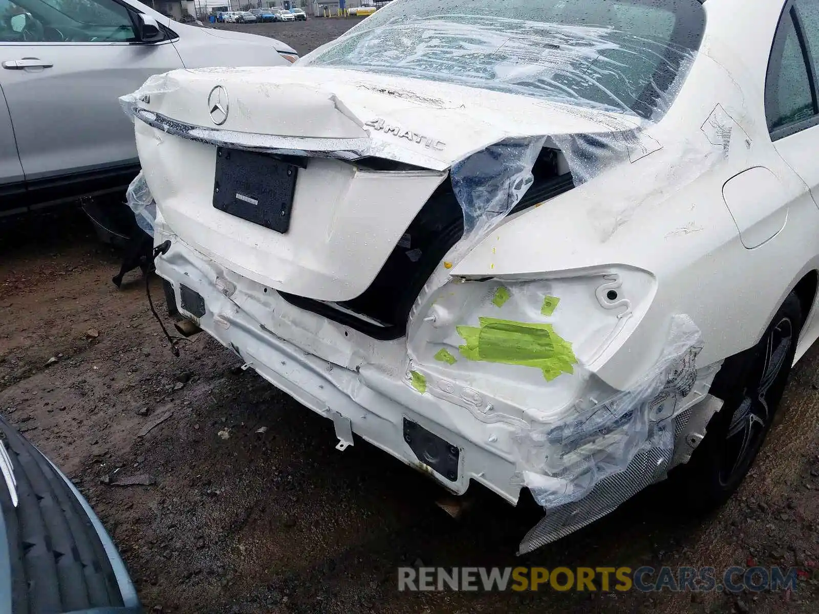 9 Photograph of a damaged car WDDZF4KB7KA585996 MERCEDES-BENZ E CLASS 2019