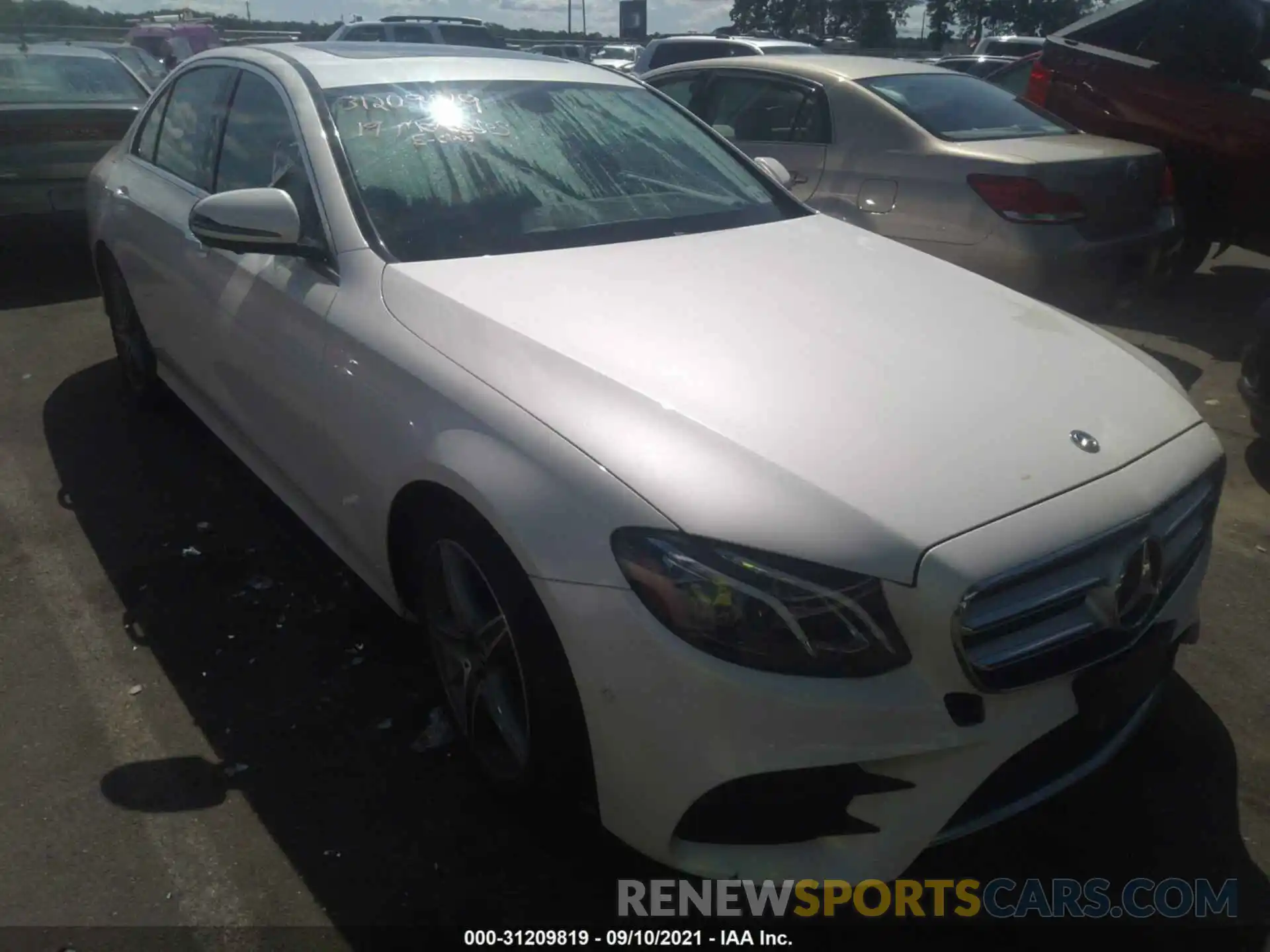 1 Photograph of a damaged car WDDZF4KB7KA587098 MERCEDES-BENZ E-CLASS 2019