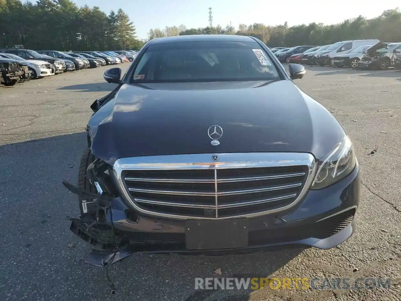 5 Photograph of a damaged car WDDZF4KB7KA594424 MERCEDES-BENZ E-CLASS 2019