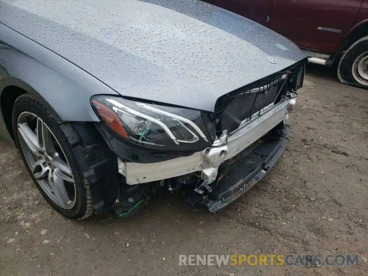 9 Photograph of a damaged car WDDZF4KB7KA631407 MERCEDES-BENZ E-CLASS 2019