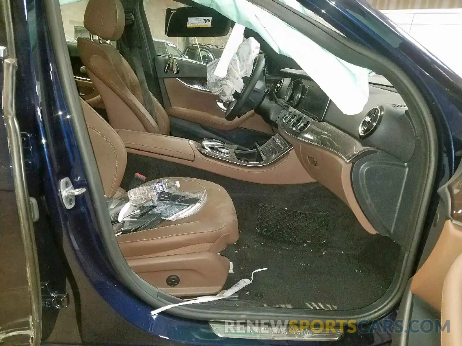 5 Photograph of a damaged car WDDZF4KB7KA665752 MERCEDES-BENZ E CLASS 2019