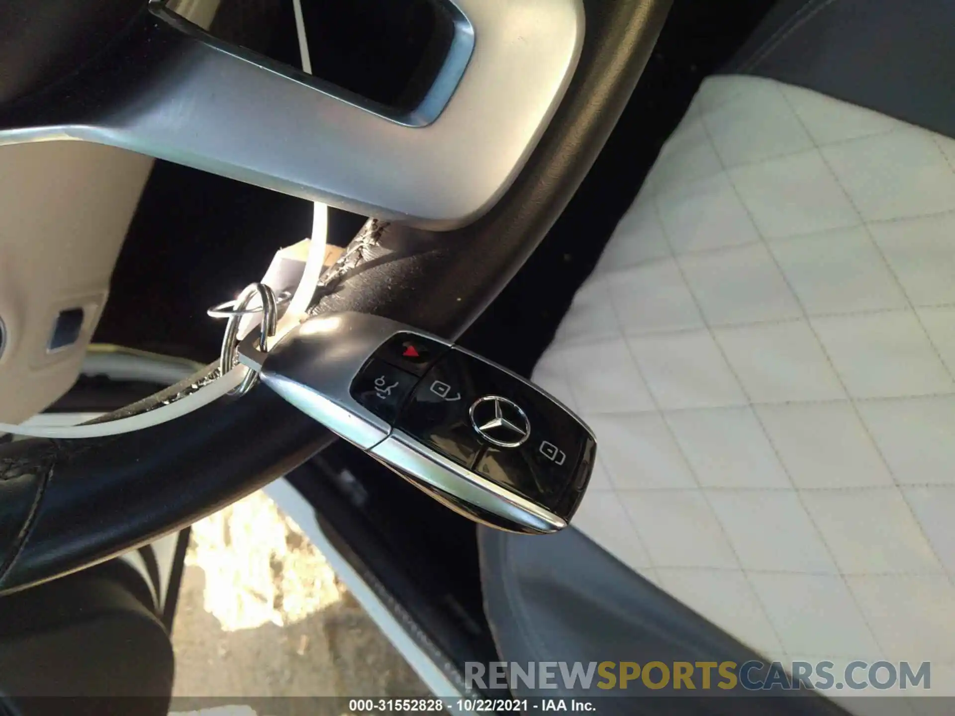 11 Photograph of a damaged car WDDZF4KB7KA685886 MERCEDES-BENZ E-CLASS 2019