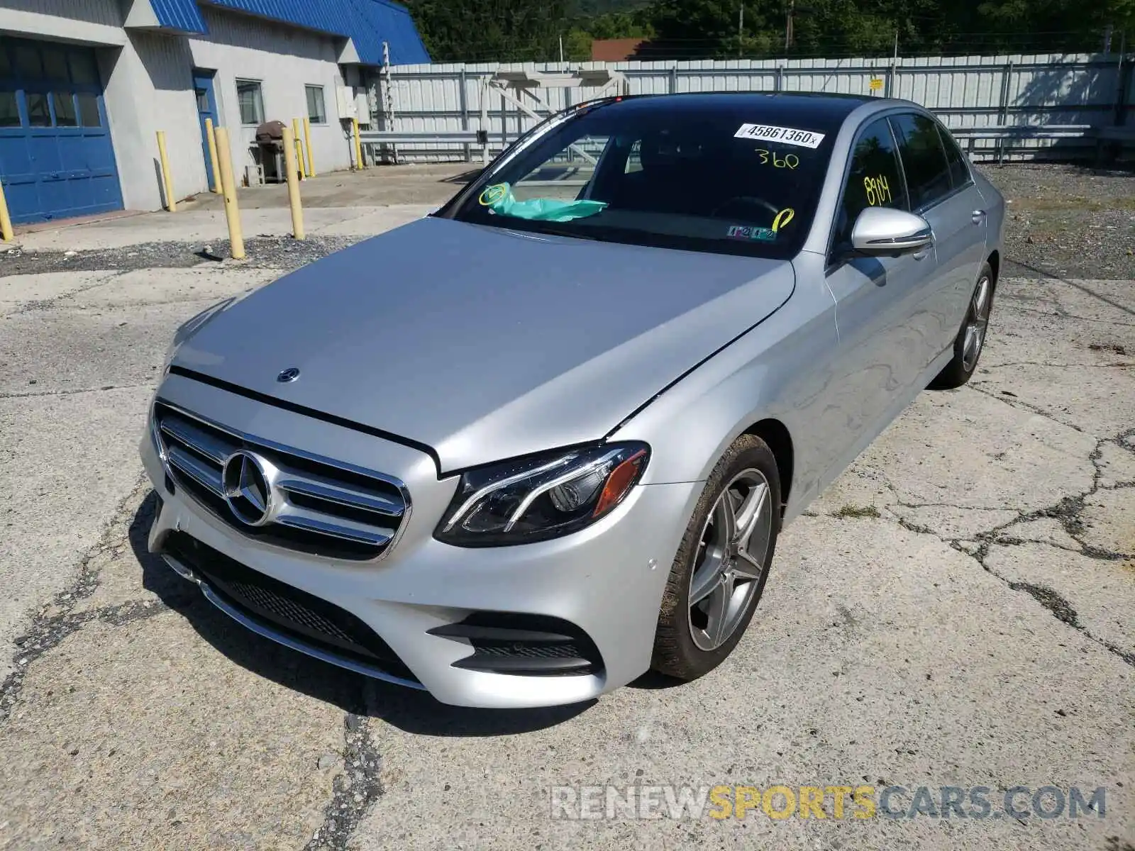 2 Photograph of a damaged car WDDZF4KB8KA529131 MERCEDES-BENZ E CLASS 2019