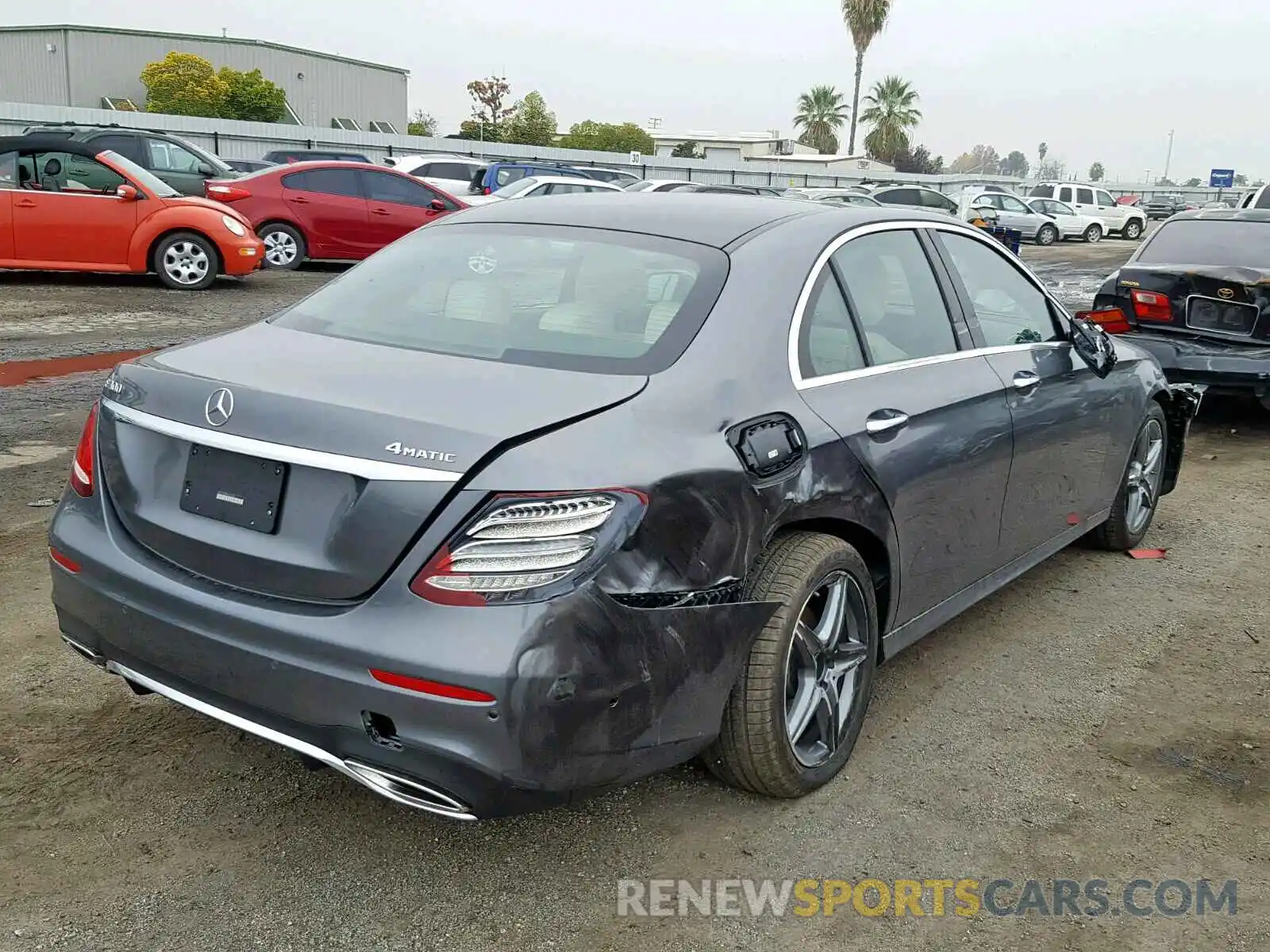 4 Photograph of a damaged car WDDZF4KB8KA531560 MERCEDES-BENZ E CLASS 2019