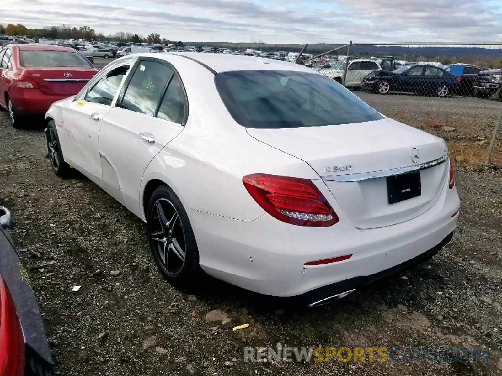 3 Photograph of a damaged car WDDZF4KB8KA549847 MERCEDES-BENZ E CLASS 2019