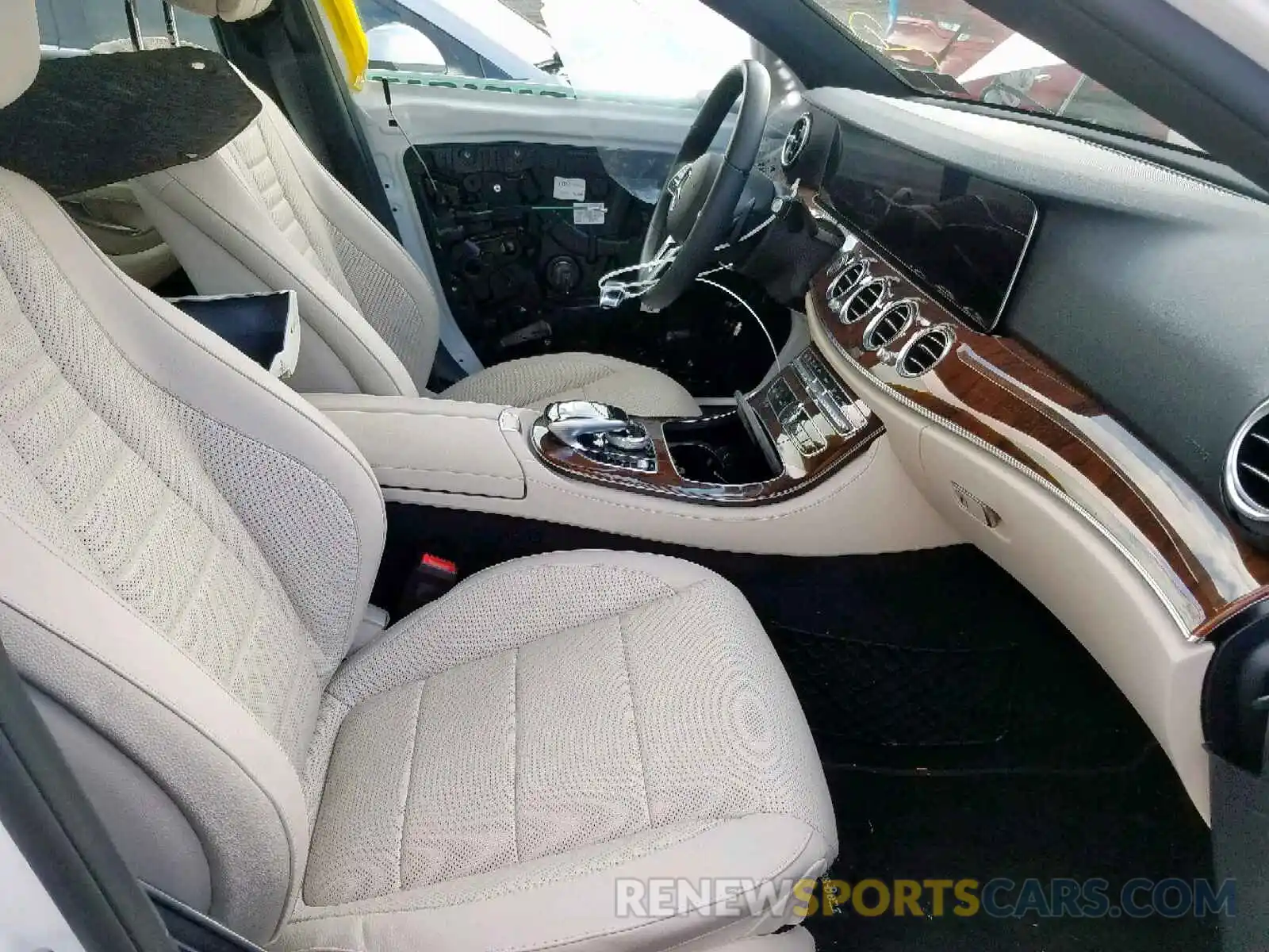 5 Photograph of a damaged car WDDZF4KB8KA549847 MERCEDES-BENZ E CLASS 2019