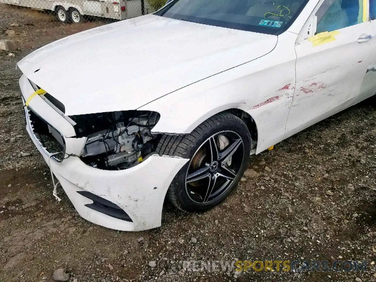 9 Photograph of a damaged car WDDZF4KB8KA549847 MERCEDES-BENZ E CLASS 2019