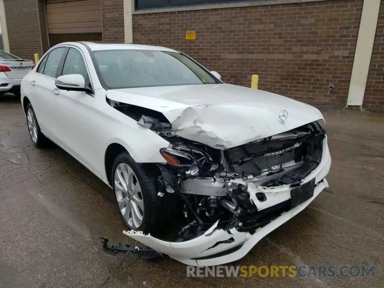 1 Photograph of a damaged car WDDZF4KB8KA551677 MERCEDES-BENZ E-CLASS 2019