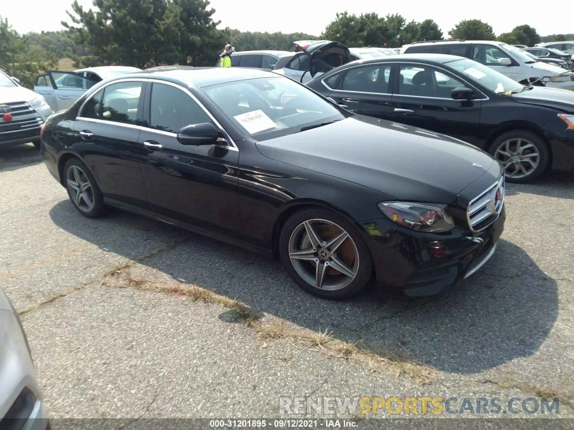 1 Photograph of a damaged car WDDZF4KB8KA584212 MERCEDES-BENZ E-CLASS 2019