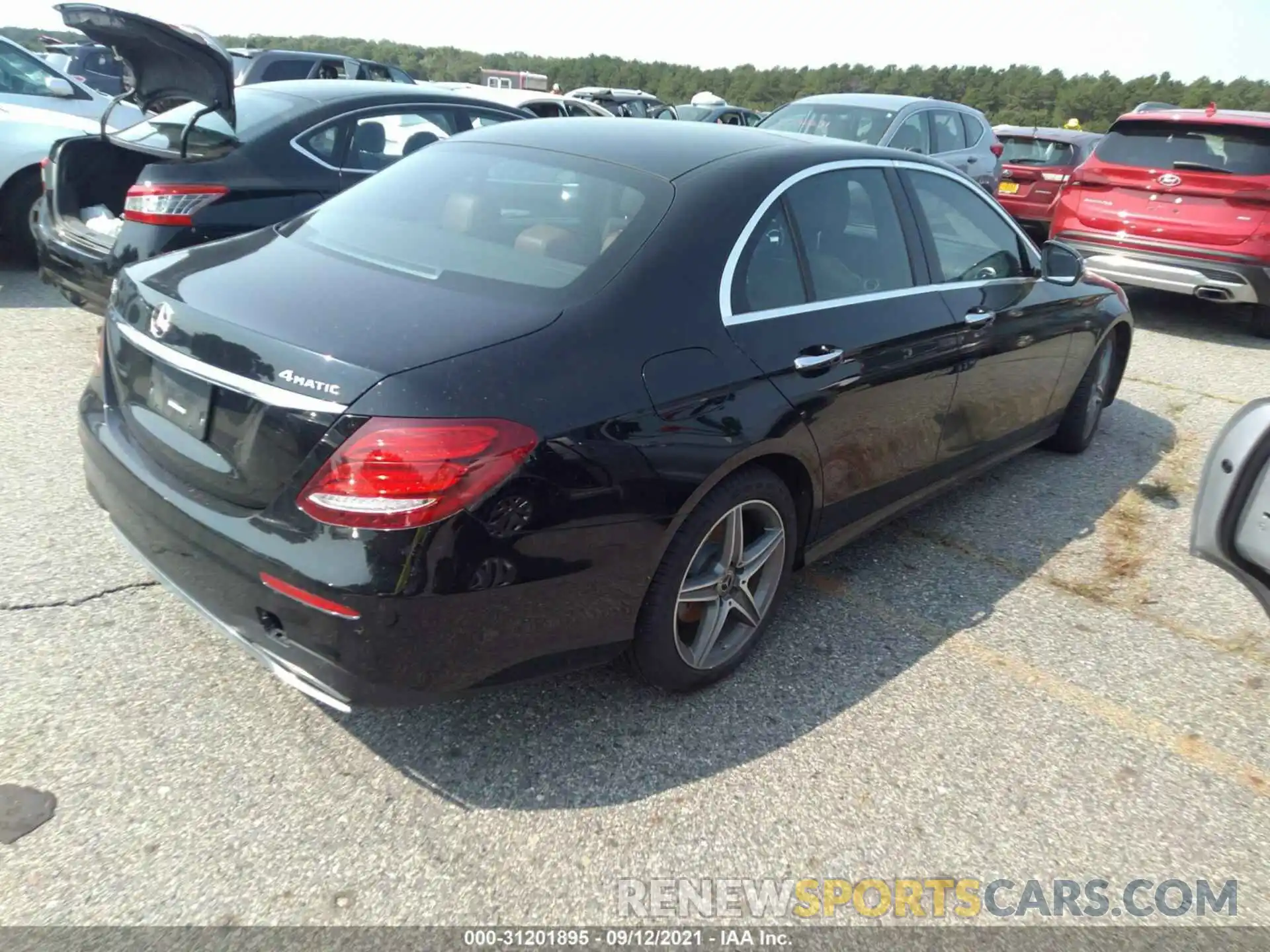 4 Photograph of a damaged car WDDZF4KB8KA584212 MERCEDES-BENZ E-CLASS 2019