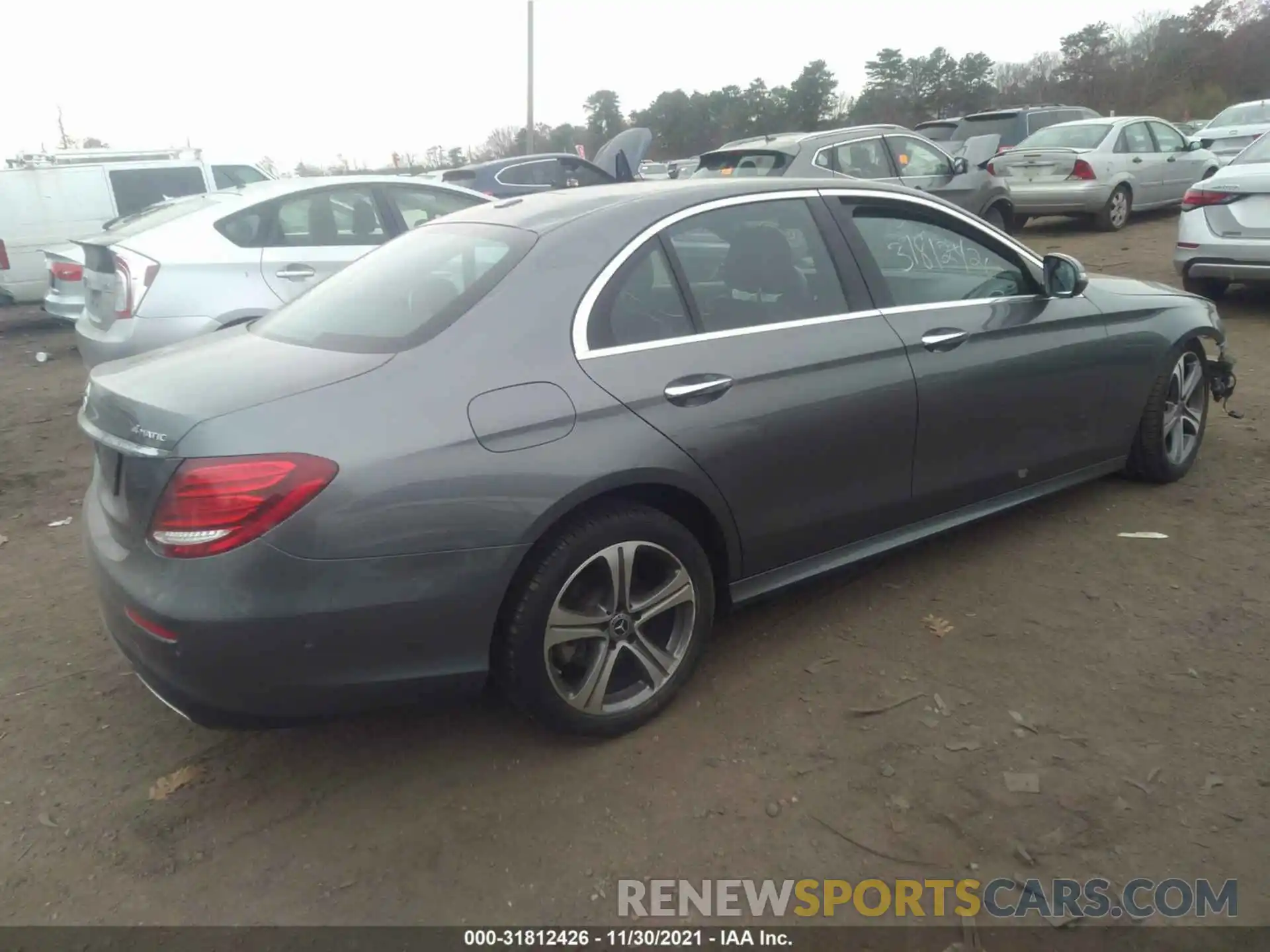 4 Photograph of a damaged car WDDZF4KB8KA594111 MERCEDES-BENZ E-CLASS 2019