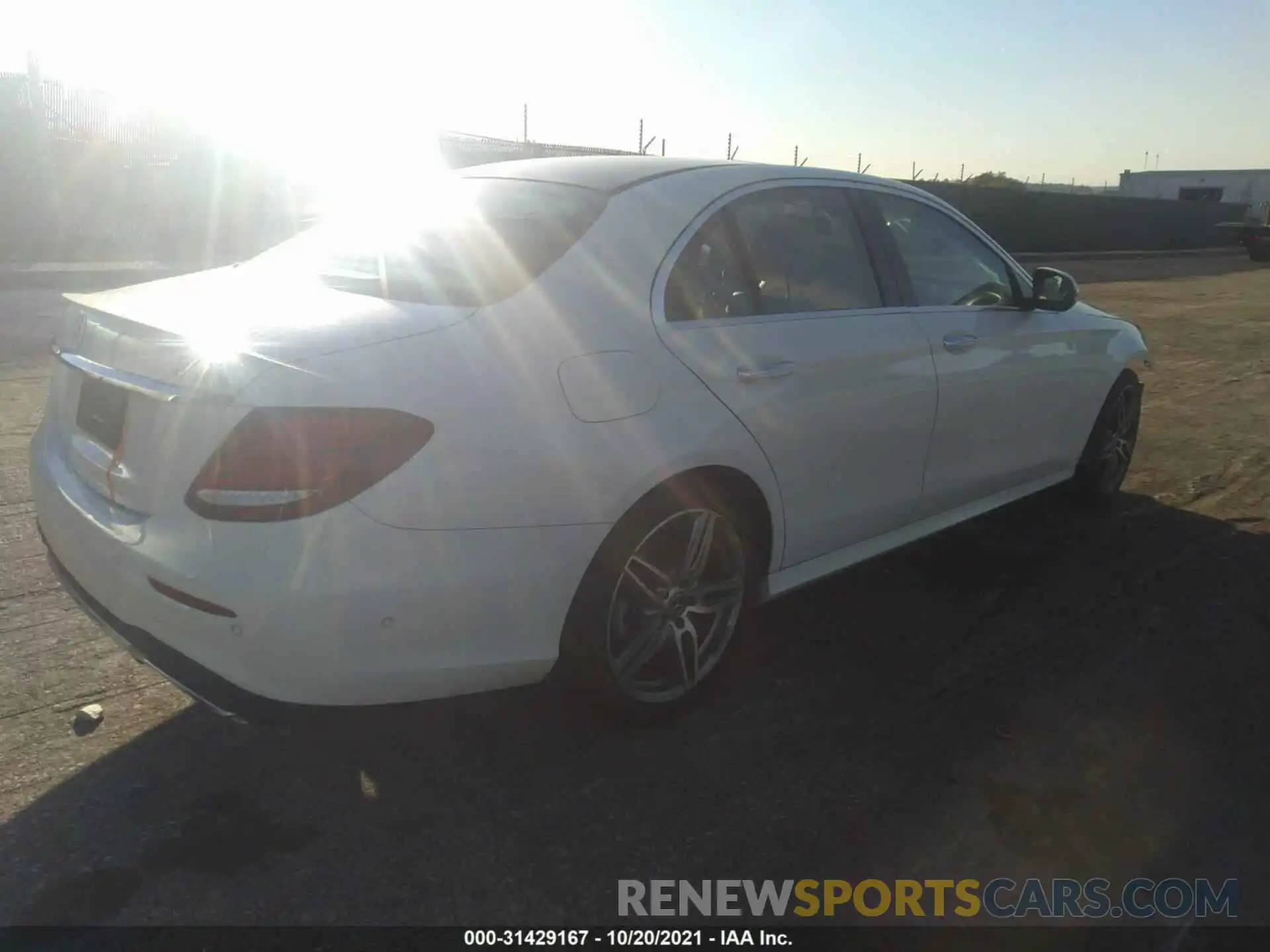 4 Photograph of a damaged car WDDZF4KB8KA618925 MERCEDES-BENZ E-CLASS 2019