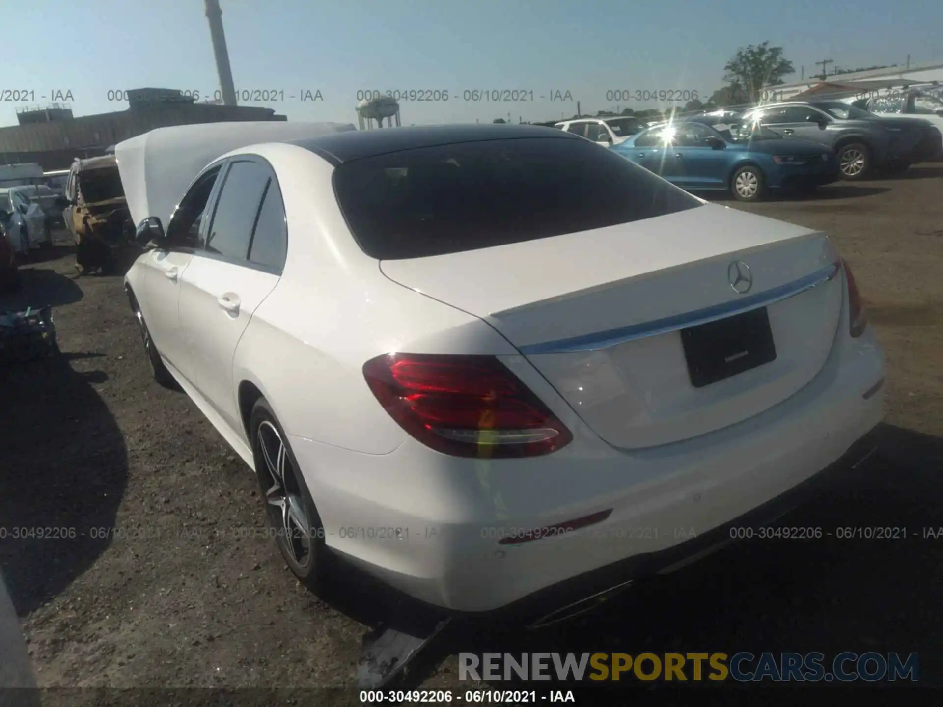 3 Photograph of a damaged car WDDZF4KB8KA620139 MERCEDES-BENZ E-CLASS 2019