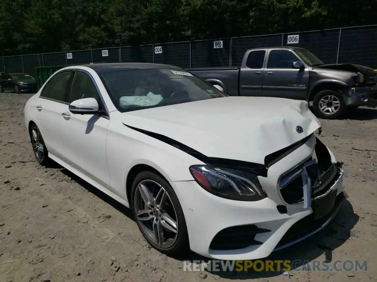 1 Photograph of a damaged car WDDZF4KB8KA638351 MERCEDES-BENZ E-CLASS 2019