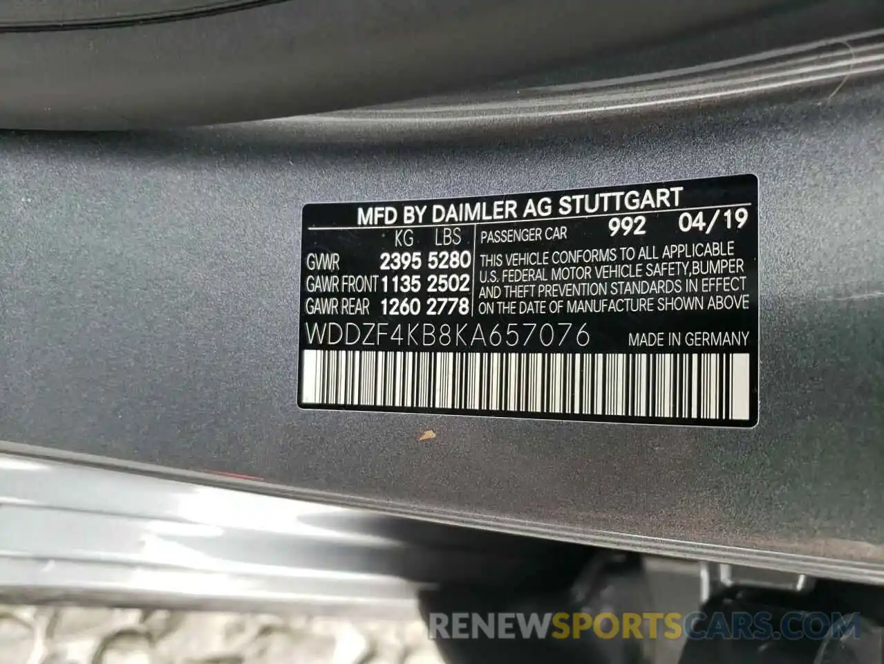 10 Photograph of a damaged car WDDZF4KB8KA657076 MERCEDES-BENZ E-CLASS 2019