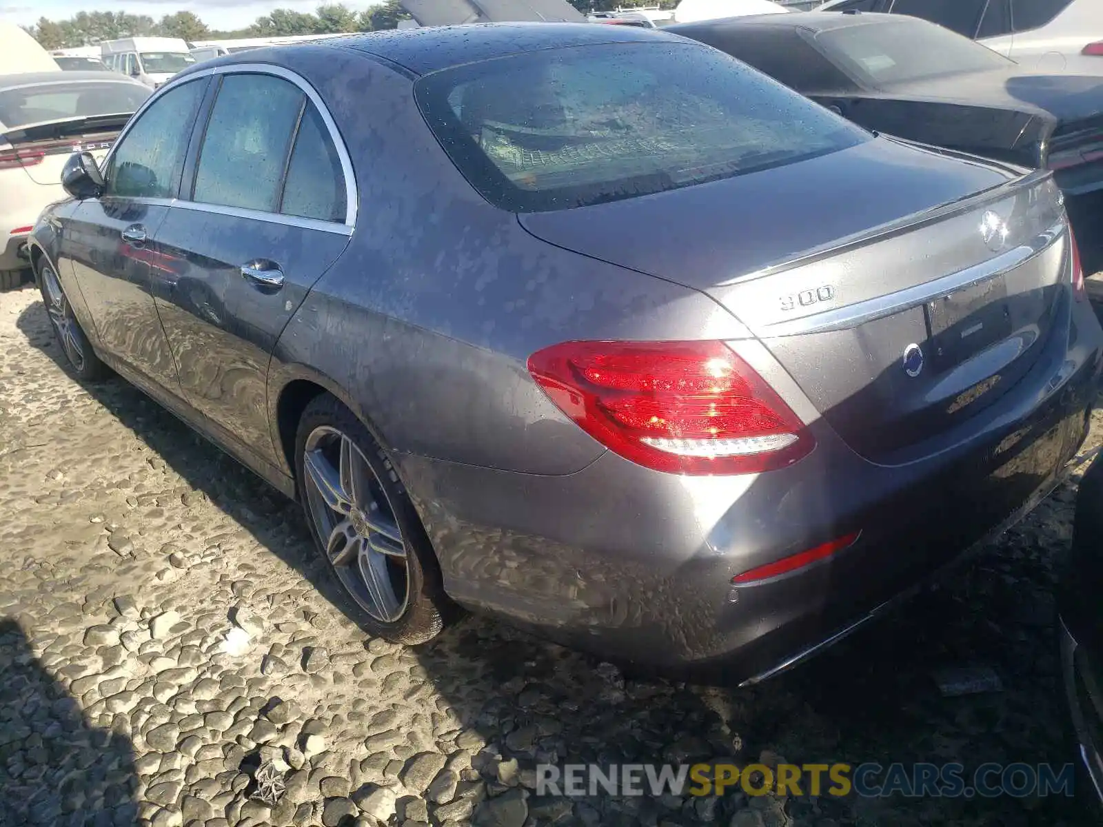 3 Photograph of a damaged car WDDZF4KB8KA657076 MERCEDES-BENZ E-CLASS 2019