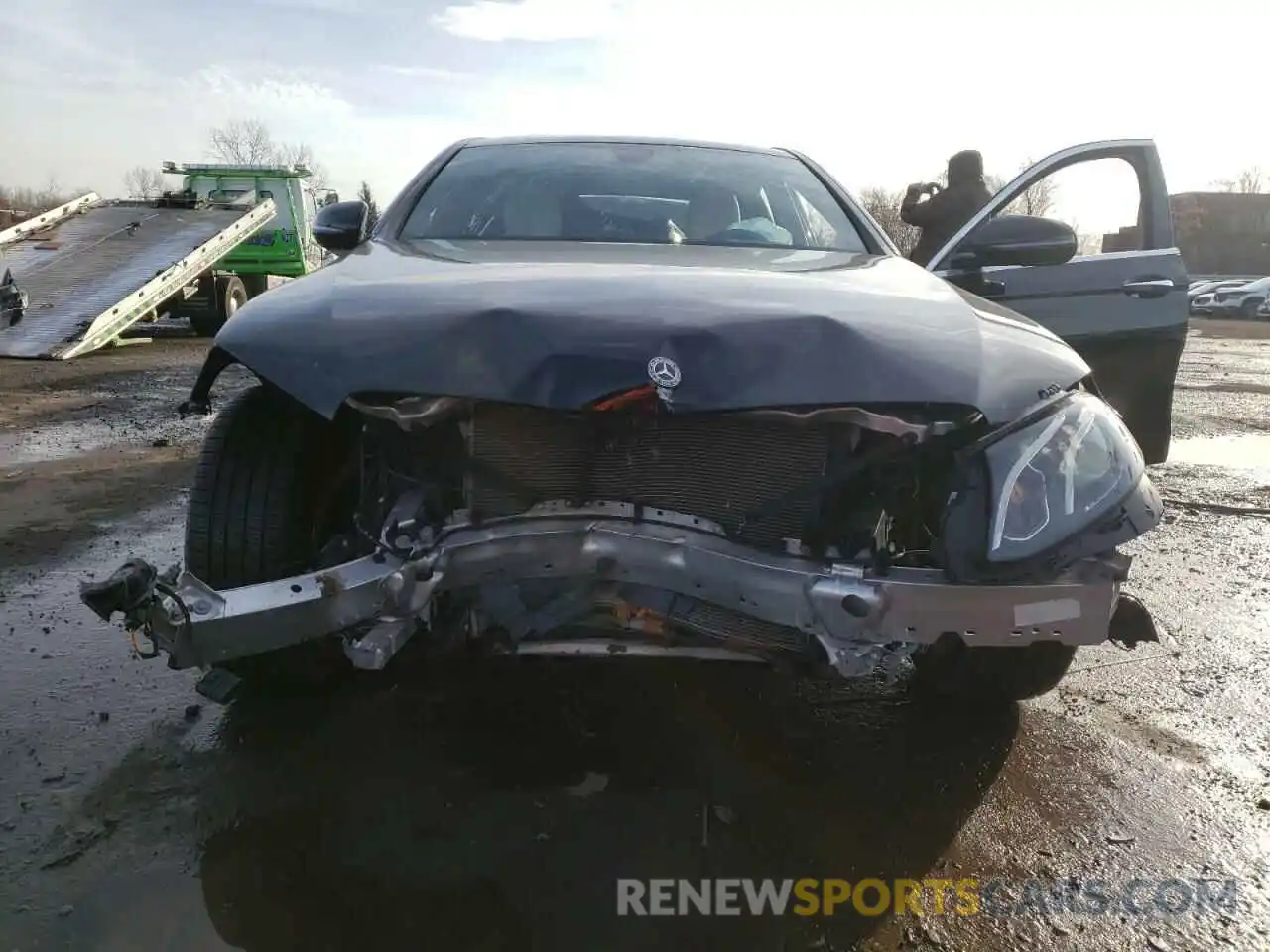 9 Photograph of a damaged car WDDZF4KB9KA508255 MERCEDES-BENZ E-CLASS 2019