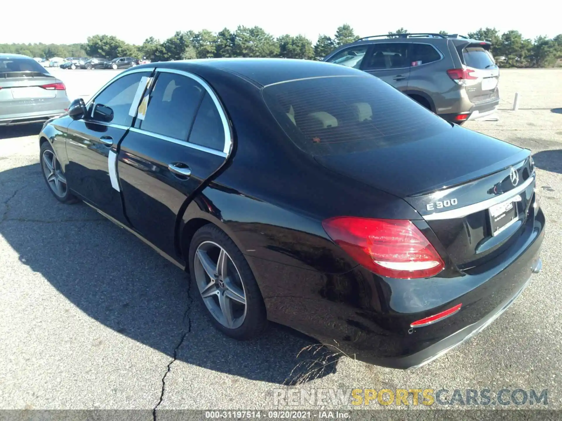 3 Photograph of a damaged car WDDZF4KB9KA522561 MERCEDES-BENZ E-CLASS 2019