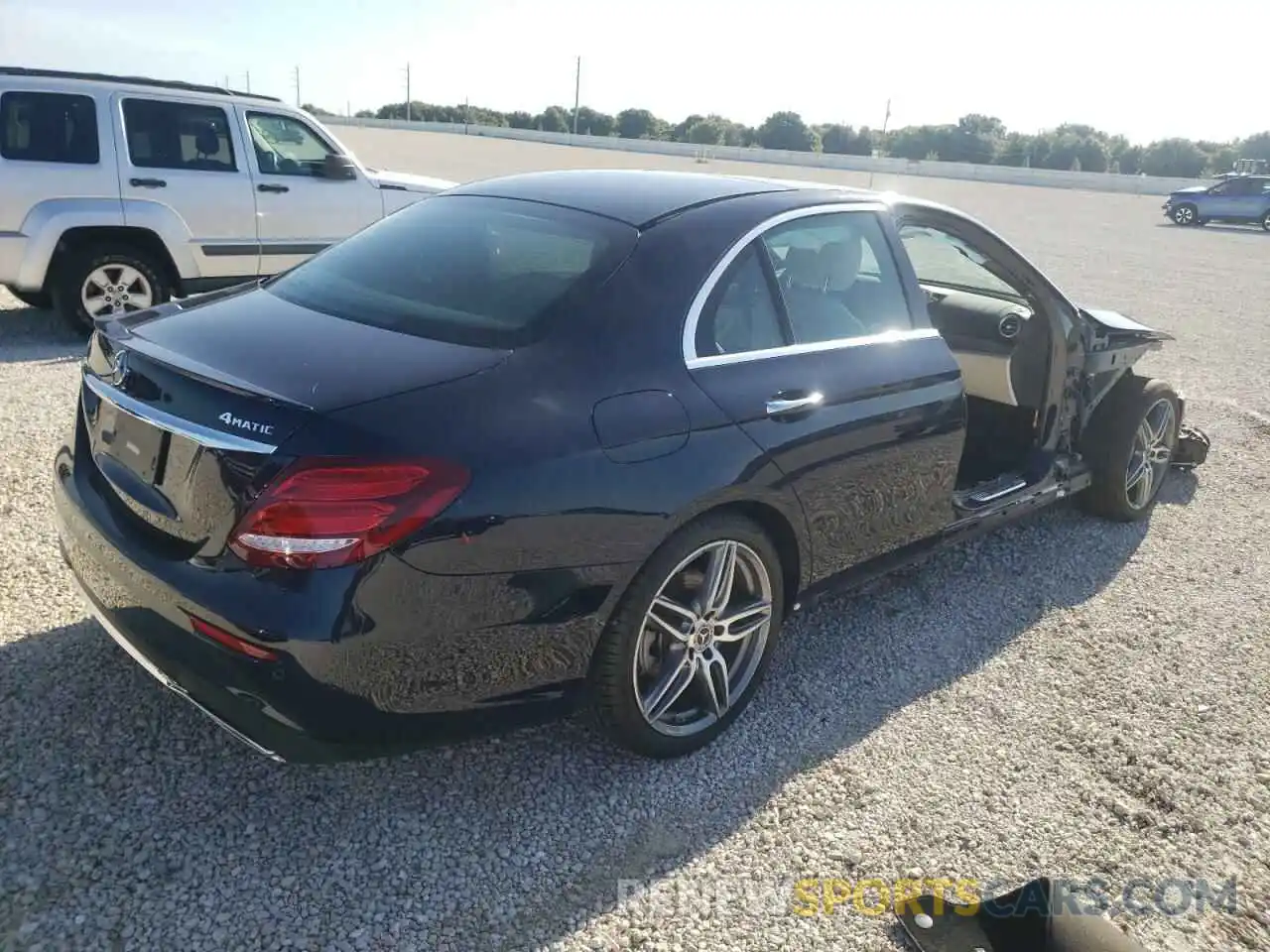 4 Photograph of a damaged car WDDZF4KB9KA552000 MERCEDES-BENZ E-CLASS 2019