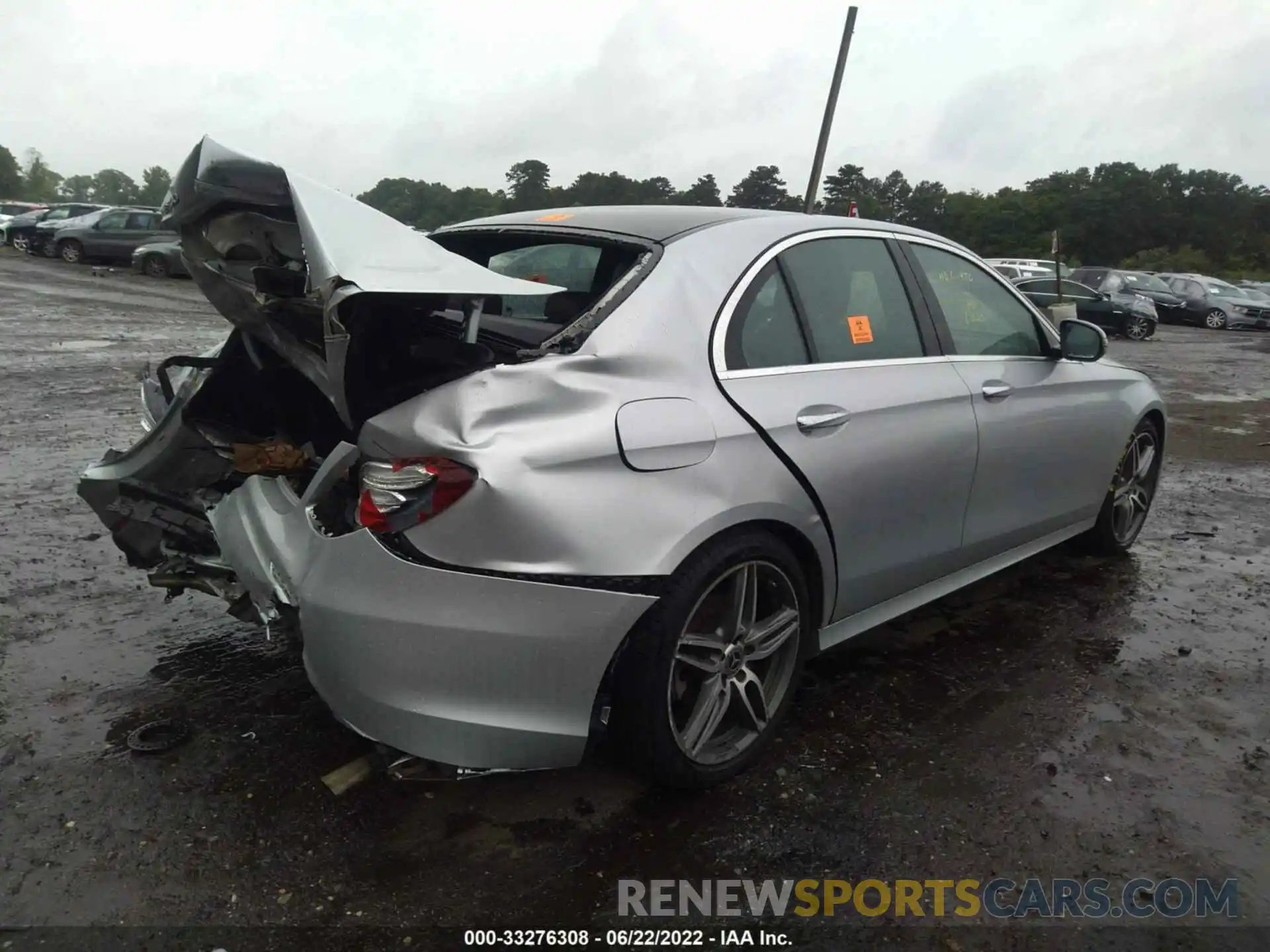 4 Photograph of a damaged car WDDZF4KB9KA554488 MERCEDES-BENZ E-CLASS 2019