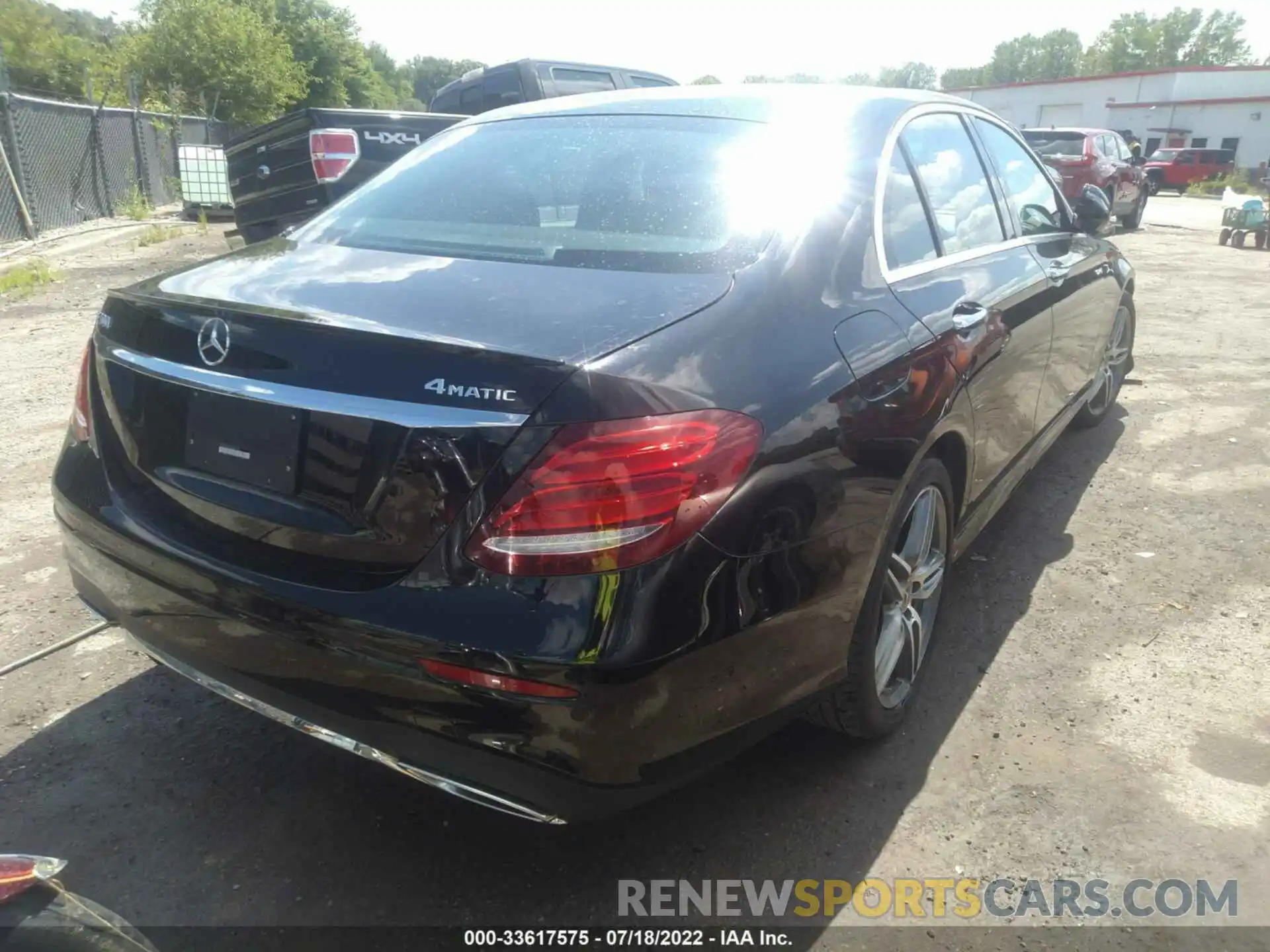 4 Photograph of a damaged car WDDZF4KB9KA587331 MERCEDES-BENZ E-CLASS 2019