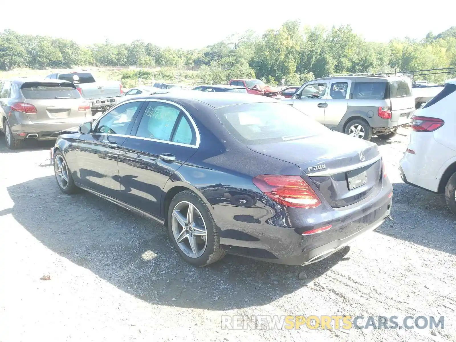 3 Photograph of a damaged car WDDZF4KB9KA632963 MERCEDES-BENZ E CLASS 2019