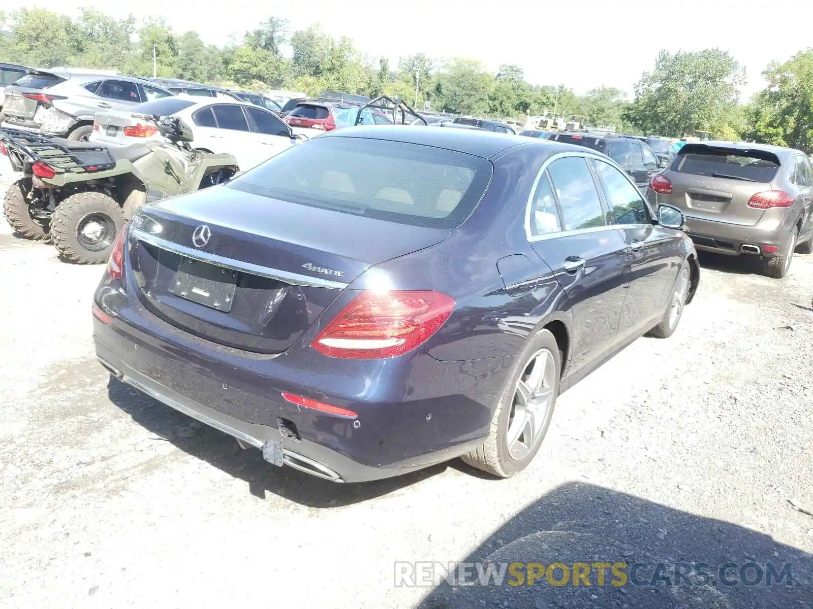 4 Photograph of a damaged car WDDZF4KB9KA632963 MERCEDES-BENZ E CLASS 2019