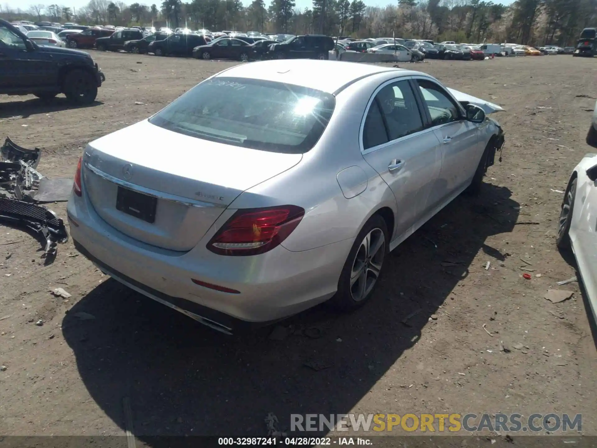 4 Photograph of a damaged car WDDZF4KB9KA675232 MERCEDES-BENZ E-CLASS 2019