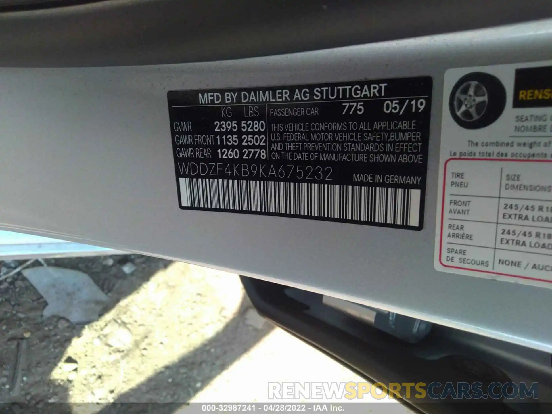 9 Photograph of a damaged car WDDZF4KB9KA675232 MERCEDES-BENZ E-CLASS 2019