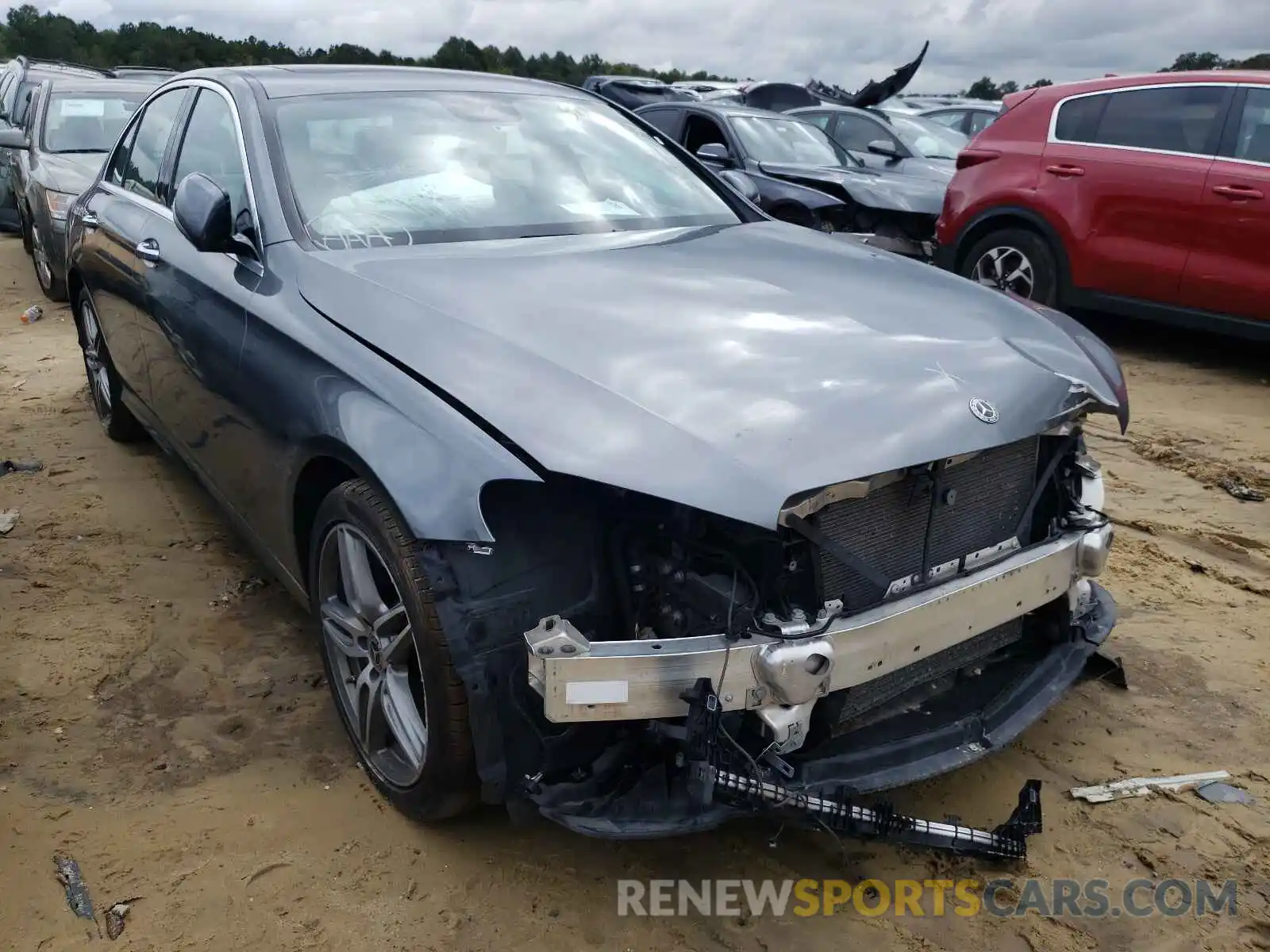 1 Photograph of a damaged car WDDZF4KBXKA502206 MERCEDES-BENZ E-CLASS 2019