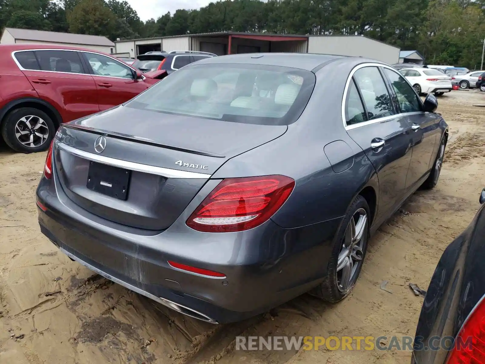 4 Photograph of a damaged car WDDZF4KBXKA502206 MERCEDES-BENZ E-CLASS 2019