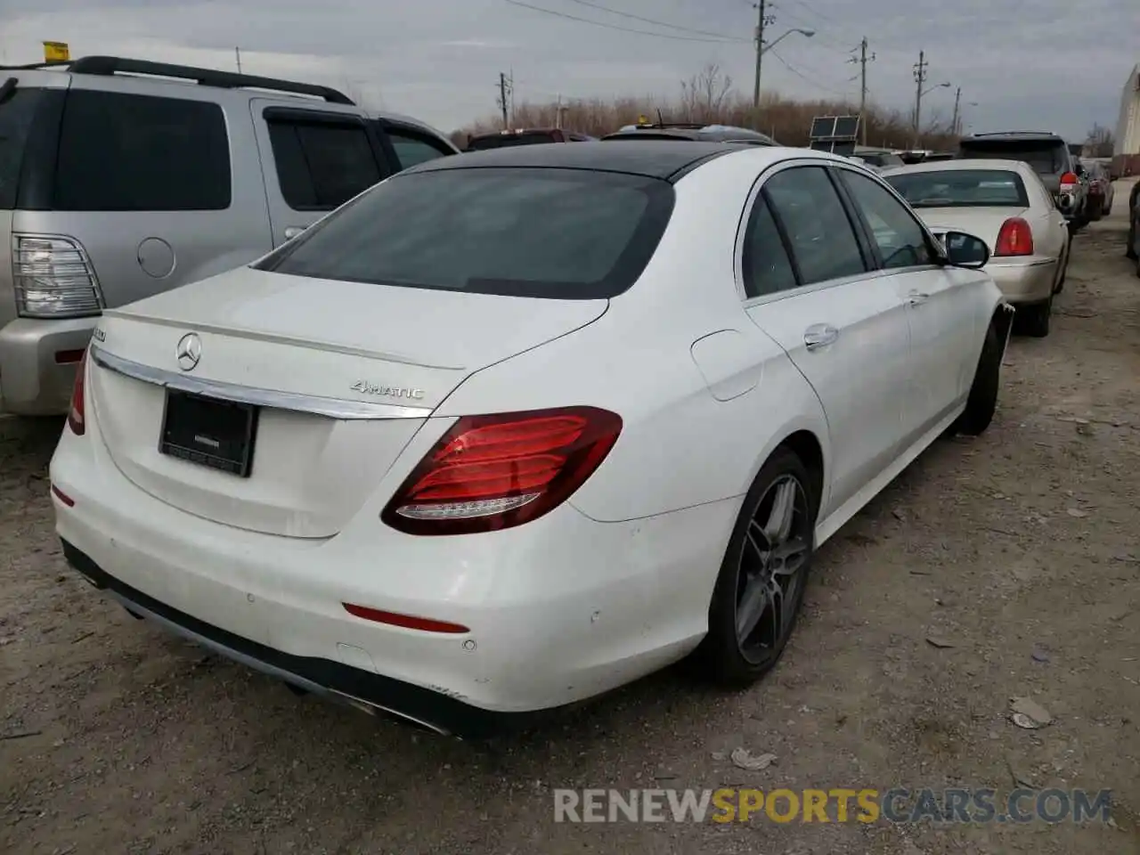 4 Photograph of a damaged car WDDZF4KBXKA534587 MERCEDES-BENZ E-CLASS 2019