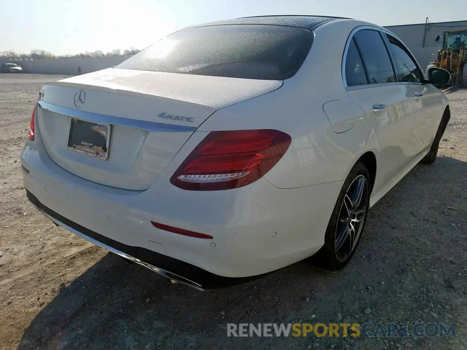 4 Photograph of a damaged car WDDZF4KBXKA543953 MERCEDES-BENZ E CLASS 2019