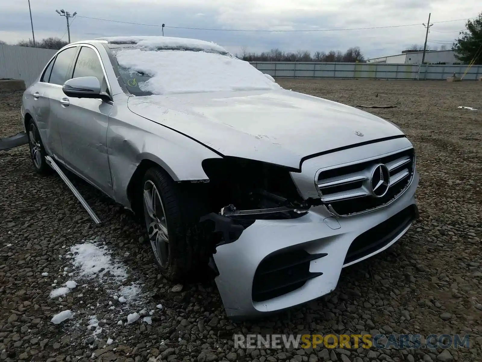 1 Photograph of a damaged car WDDZF4KBXKA569551 MERCEDES-BENZ E CLASS 2019