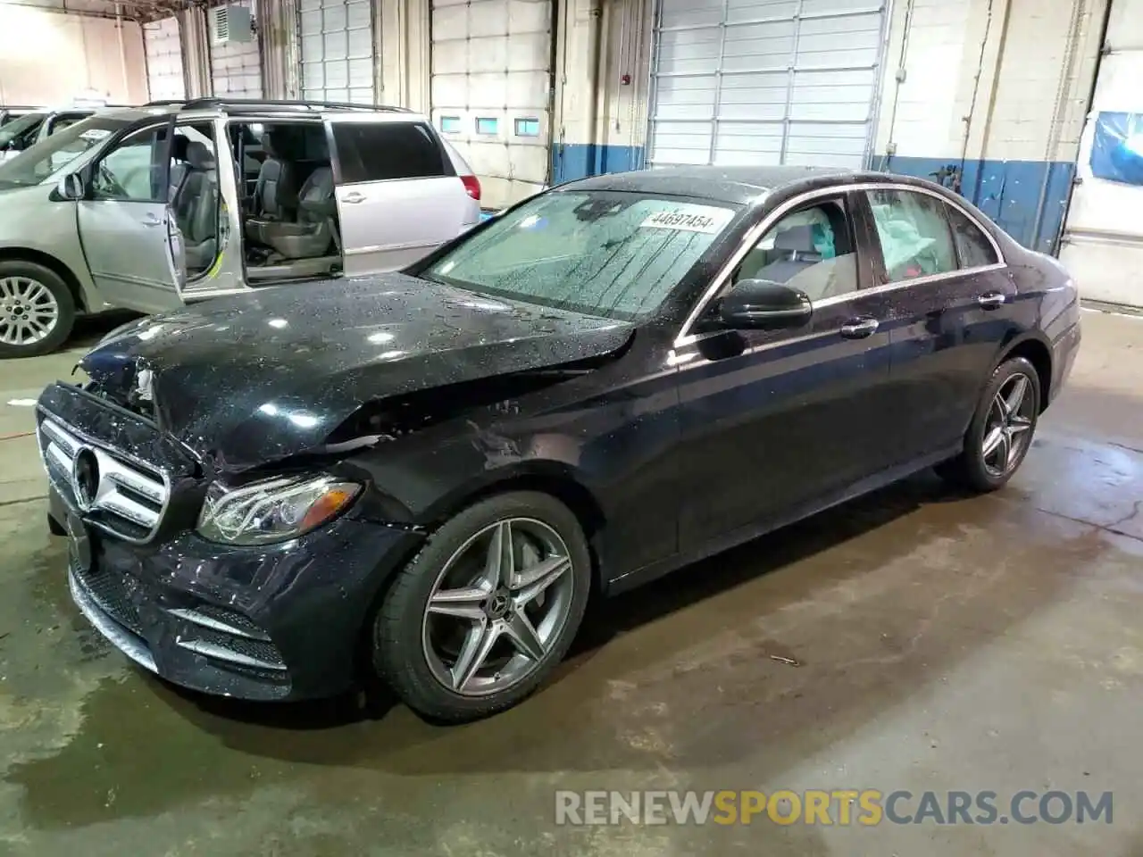 1 Photograph of a damaged car WDDZF4KBXKA631997 MERCEDES-BENZ E-CLASS 2019